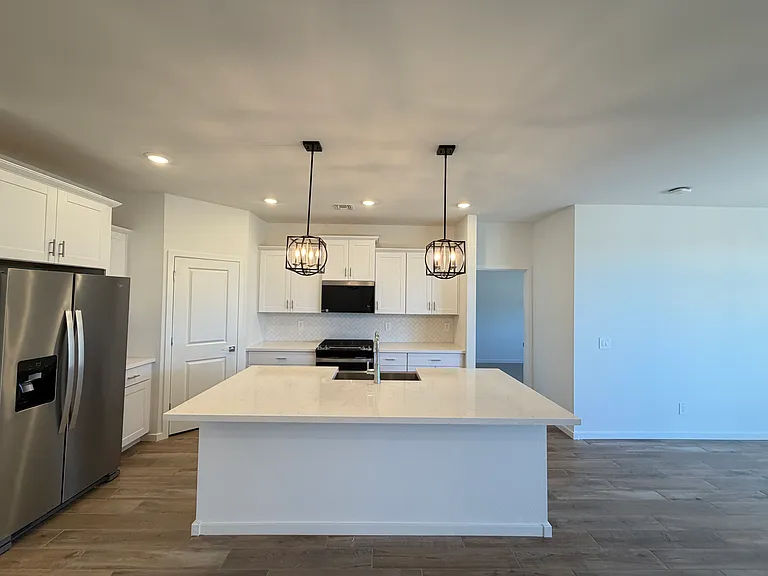 15887 W Cottontail Ln — Photo 6