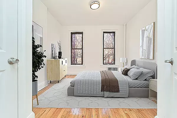 101 Macdougal St #2B