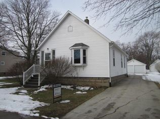 227 3rd St, Harbor Beach, MI 48441