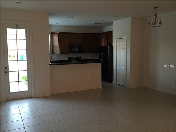 3rd image of 7980 Edgewood Forest Dr