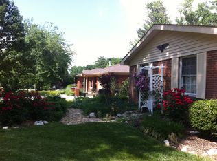 10366 Badgley Dr, Saint Louis, MO 63126