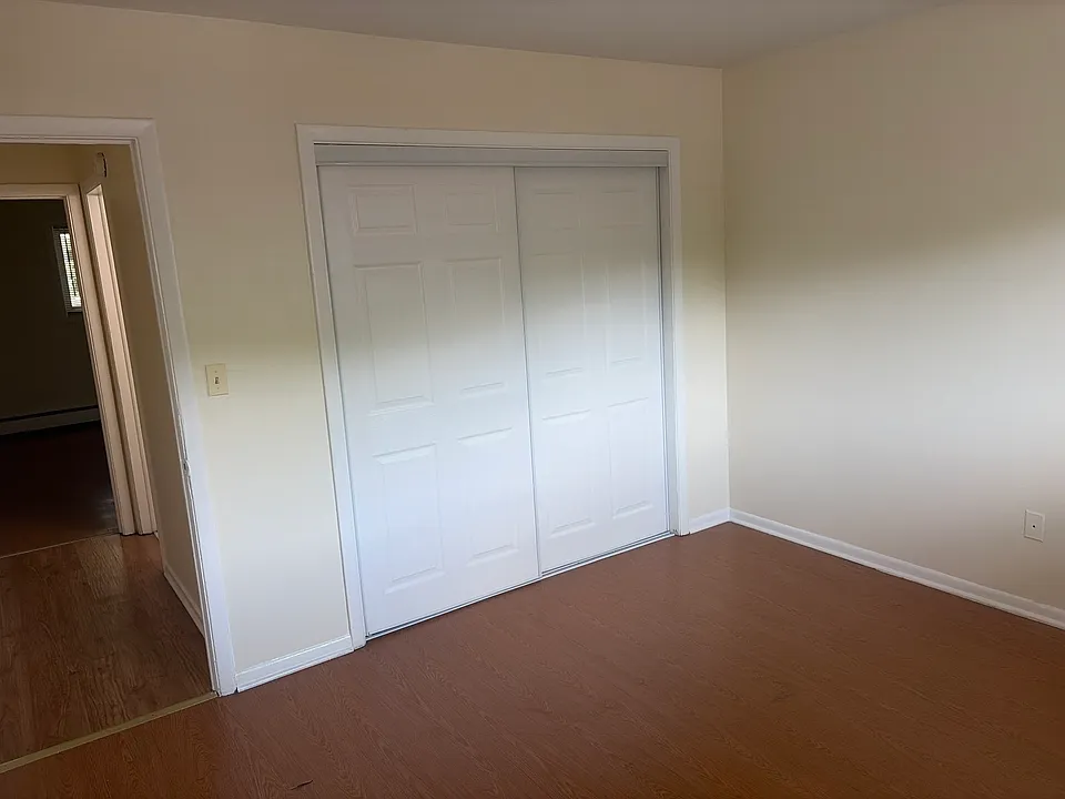 2125 N Elmwood Ave #5C