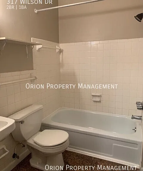 317 Wilson St — Photo 4