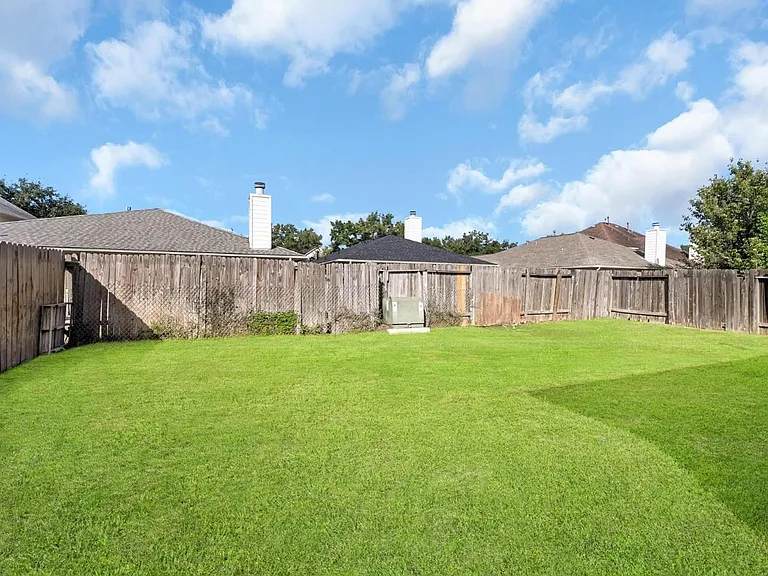 4018 Floral Way Ct — Photo 19