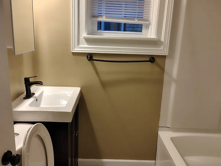 538 S 26th Ave — Photo 3