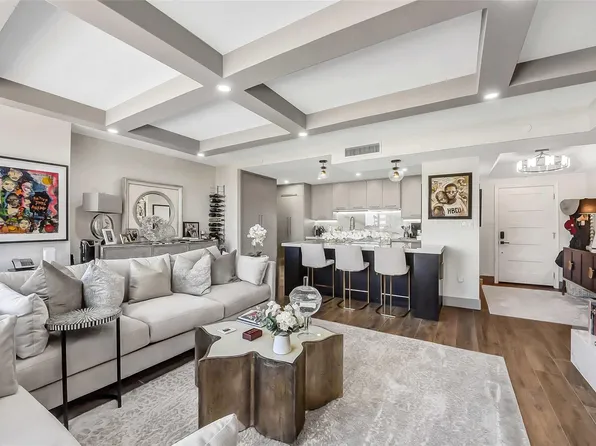 1111 Caroline St APT 2903, Houston, TX 77010