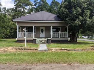 327 Jackson St W, Douglas, GA 31533