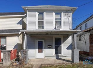 210 E Pine Ave, Findlay, OH 45840