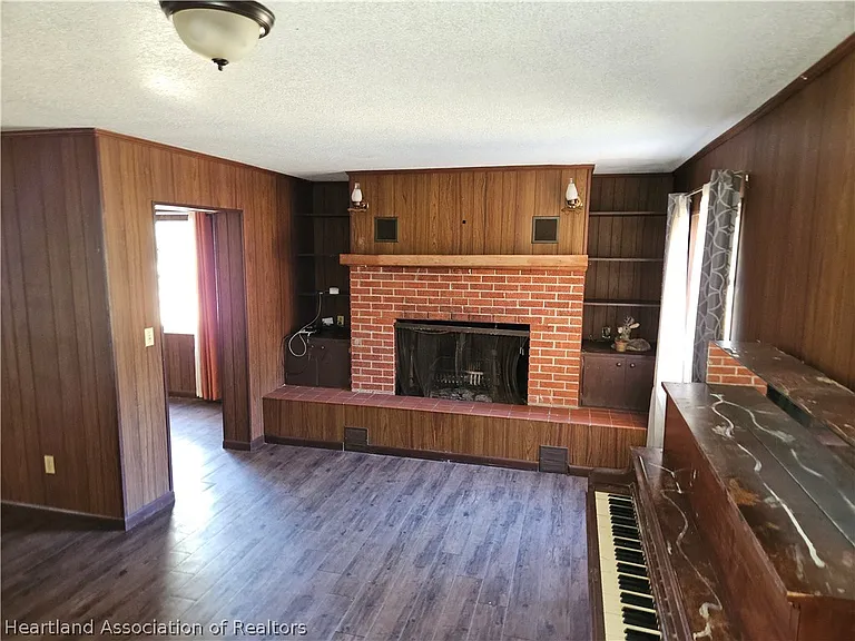 1701 County Road 731 — Photo 2