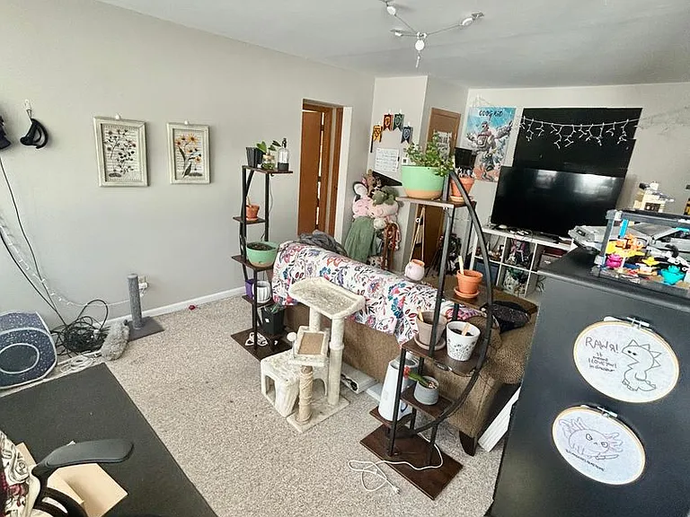 25 W Redwing St #17 — Photo 7