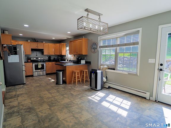 4th image of 67 Claire Hill Road