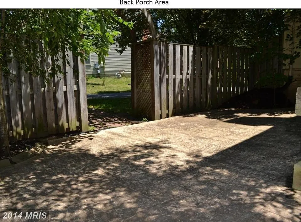 Stonebrook Ct, Sterling — Photo 2