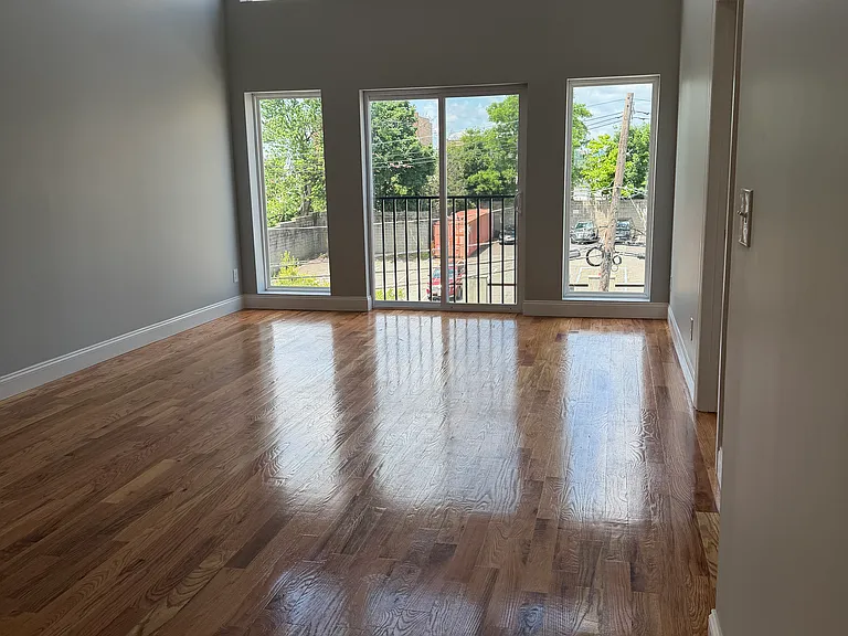 512 S 15th St #3 — Photo 6