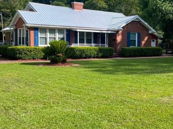 561 S Elm St, Jesup, GA 31546