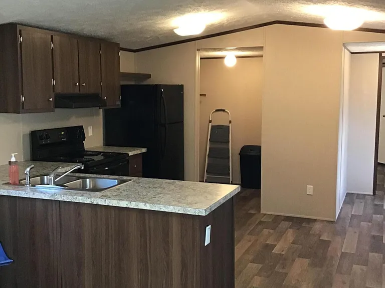 315 Juniper Dr — Photo 1