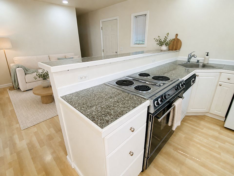 1st image of 4617 Fowler Ave APT 3