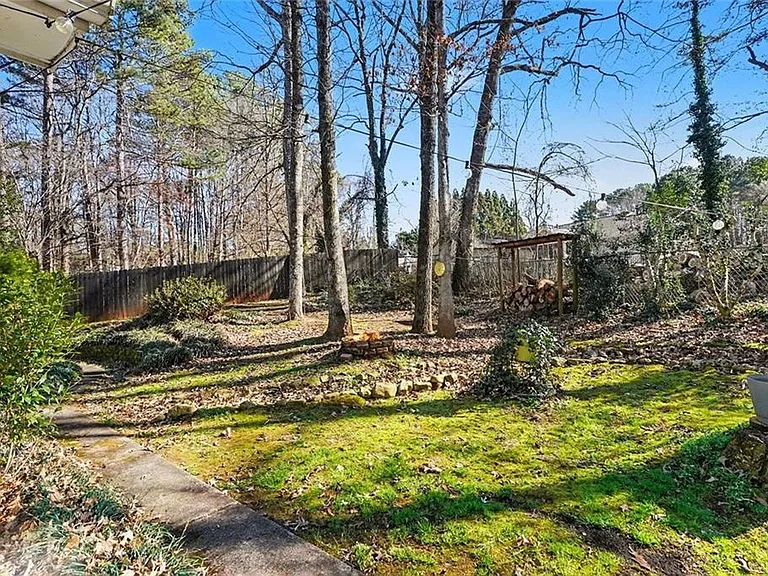 8671 Twin Oaks Dr — Photo 26