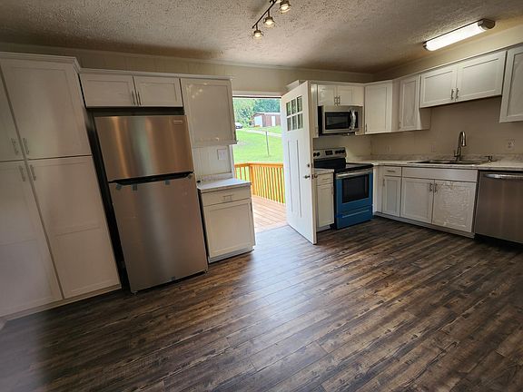 2nd image of 2019 Melrose Dr