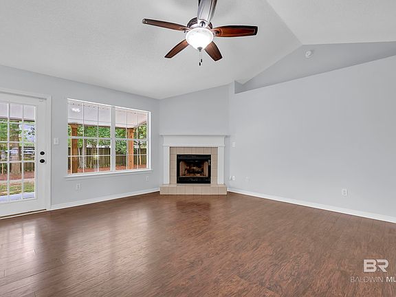 5th image of 25379 Sunset Ct N