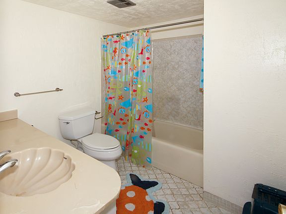 4th image of 1319 N 15th Ave #26