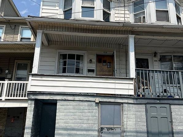 705 E Dewart St