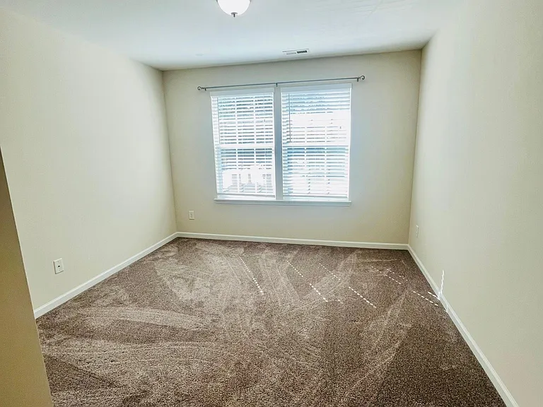 7821 River Field Dr — Photo 16