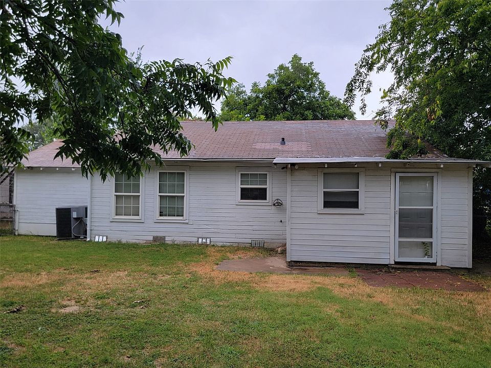 2nd image of 3513 Bluebird St