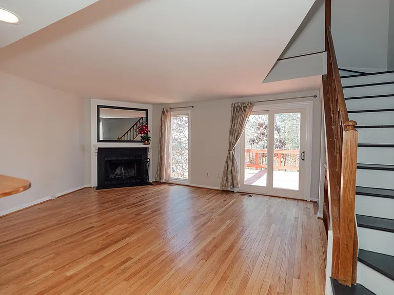 1664 Whisperhill Dr — Photo 2