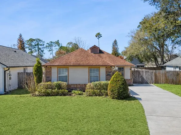150 Edgewater Cir, Sanford, FL 32773