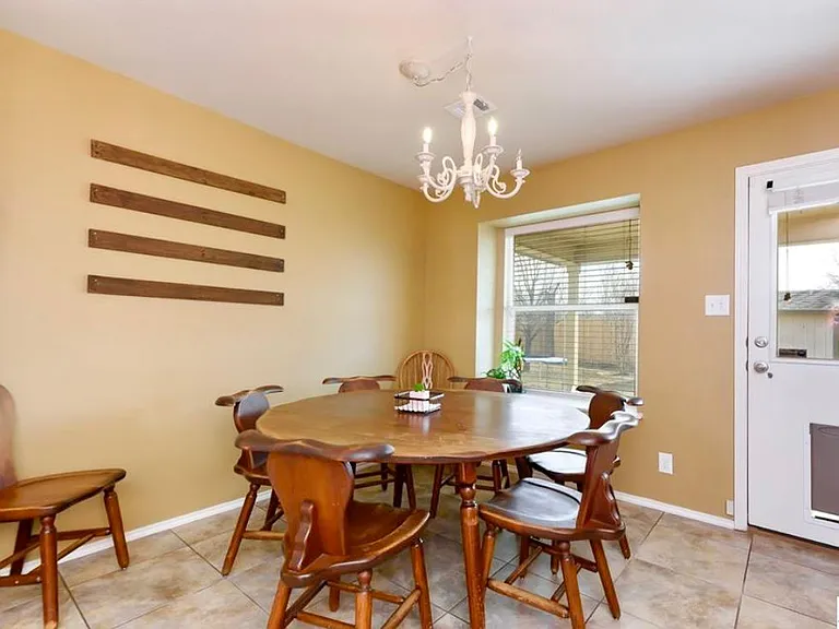 2878 Oakdell Trl — Photo 8