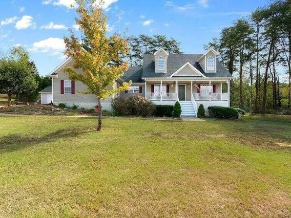 8 Pleasant Ln NE, Fairmount, GA 30139