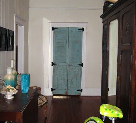 2nd image of 703 Oak Ave