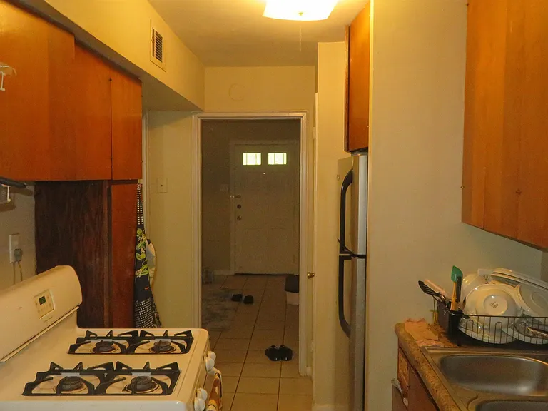 1731 Valley Ave #G — Photo 10