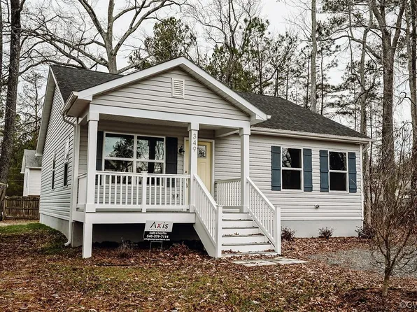 349 8th St, Colonial Beach, VA 22443