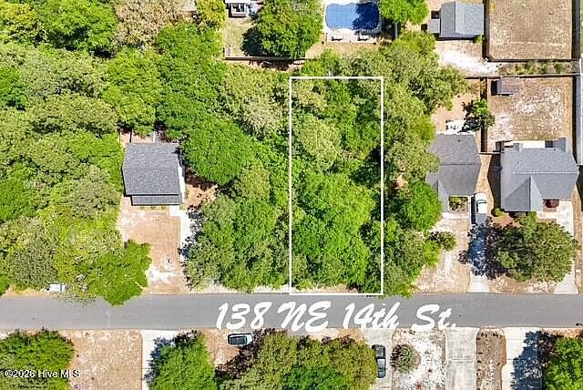 1st image of 138 NE 14th Street LOT 52