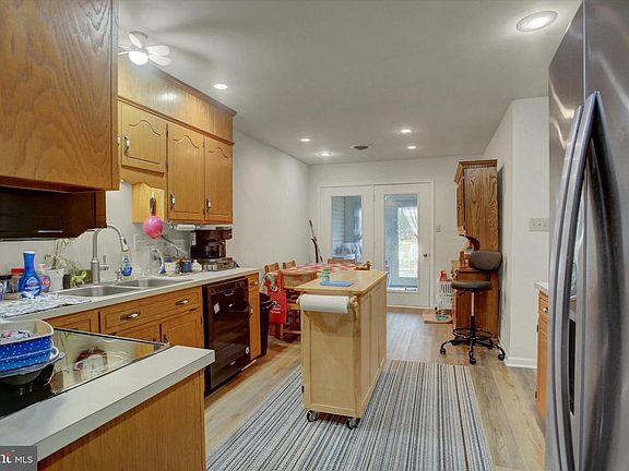 5th image of 227 Minnich Rd