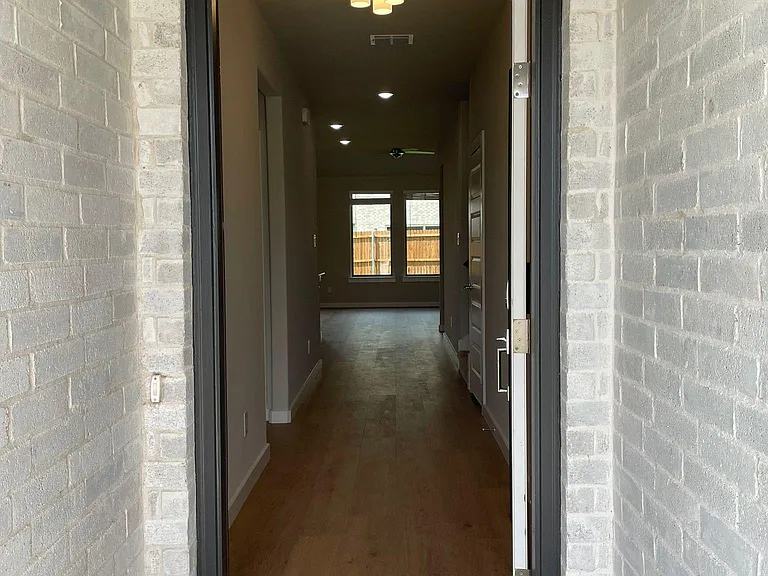 1101 Mahogany Dr — Photo 48