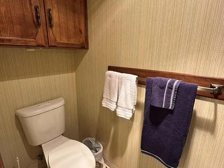 805 Cameo Ct — Photo 18