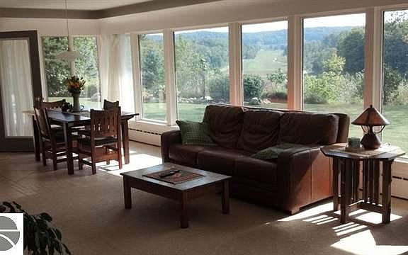3rd image of 6038 Smeltzer Rd
