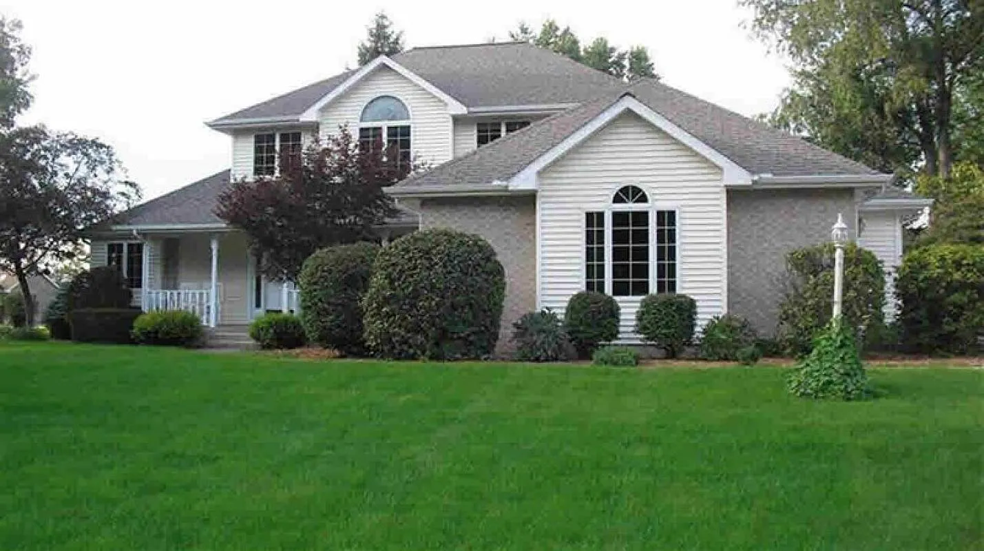 4650 E Sunset Dr photo 1