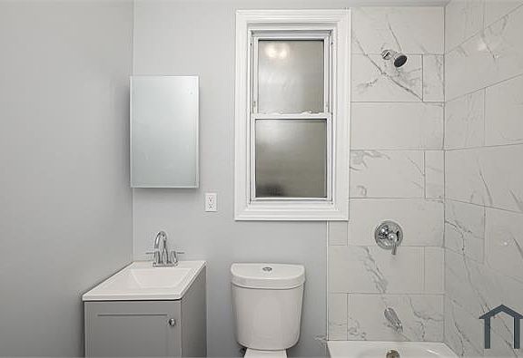 4th image of 121 S 13th St Floor 2