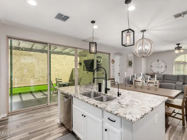 3907 E PERKINSVILLE Street, Gilbert, AZ 85295