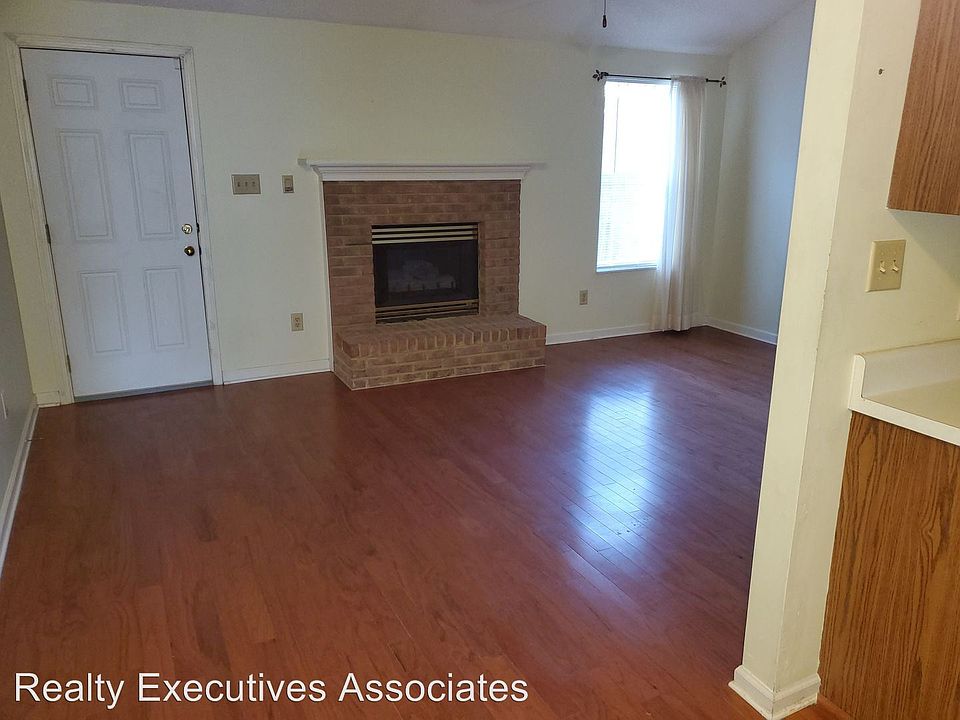 2nd image of 7966 Intervale Way