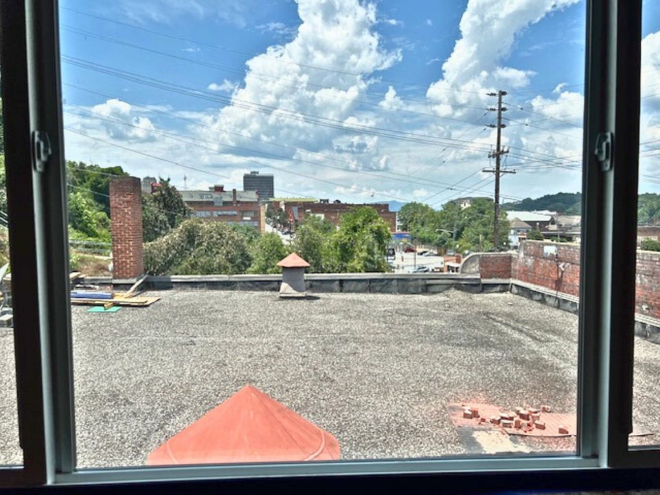 Building Photo 5