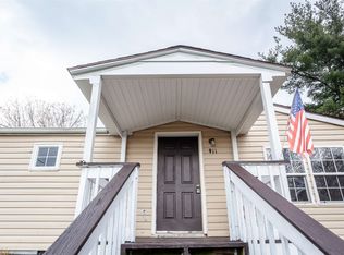 911 Carol Ave, Shenandoah, VA 22849