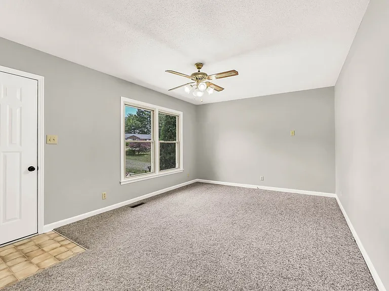 3104 Spring Creek Ct — Photo 5