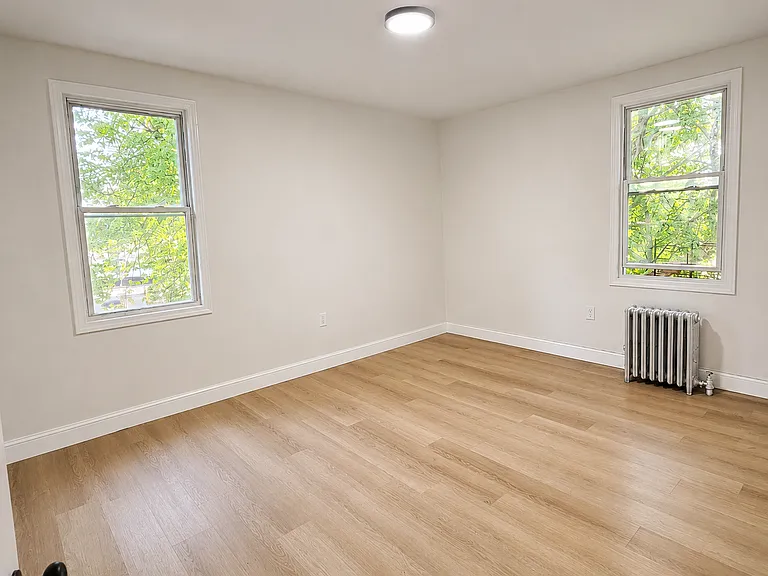 209 Columbia Ave #2B — Photo 10