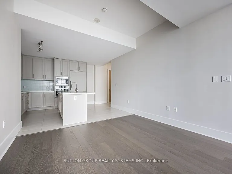 29 Queens Quay E #1008 — Photo 16