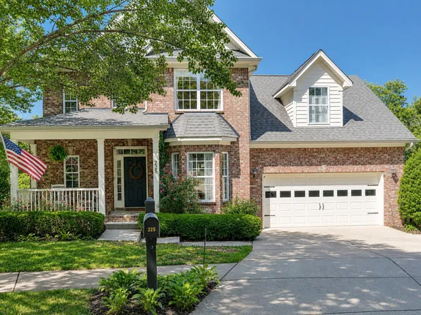 225 Springhaven Ct, Nashville, TN 37221