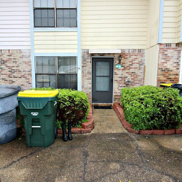 1st image of 414 Odin Ln NW APT C